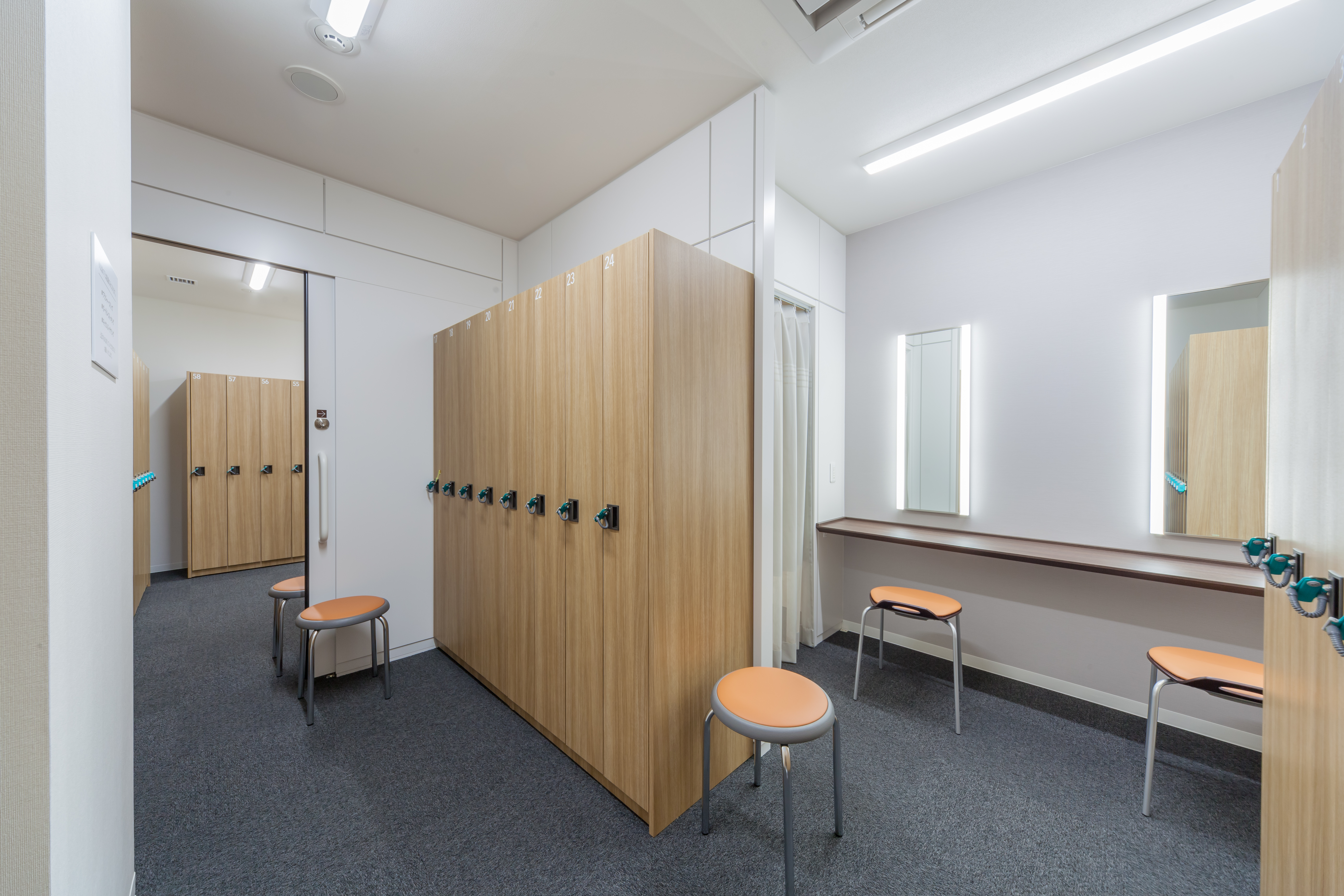 天神 健 診 センター